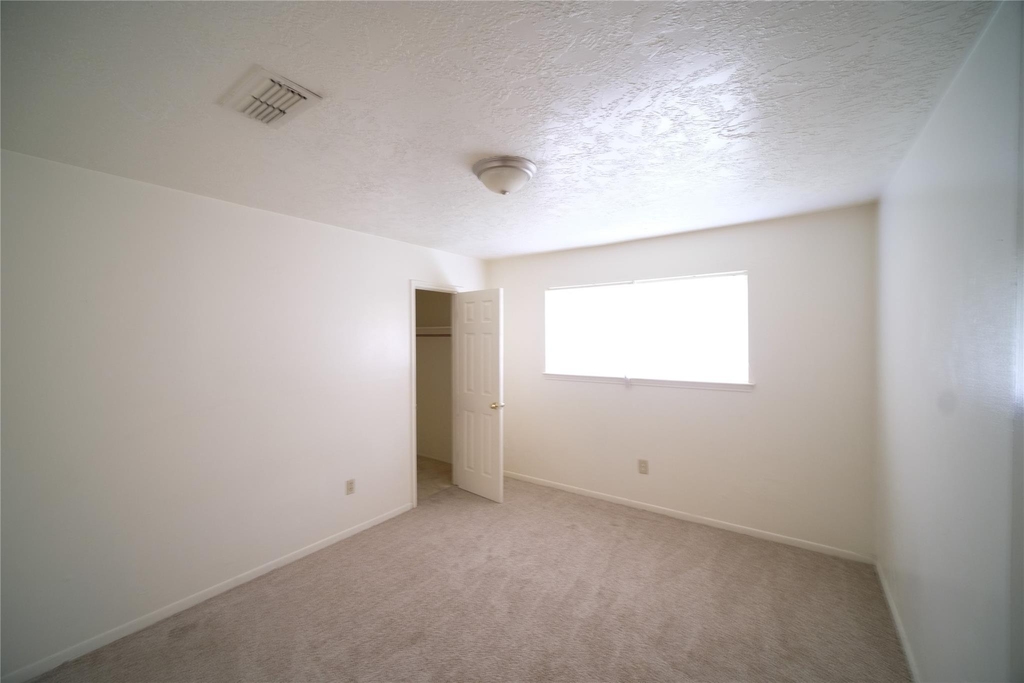 12327 Shannon Hill - Photo 11