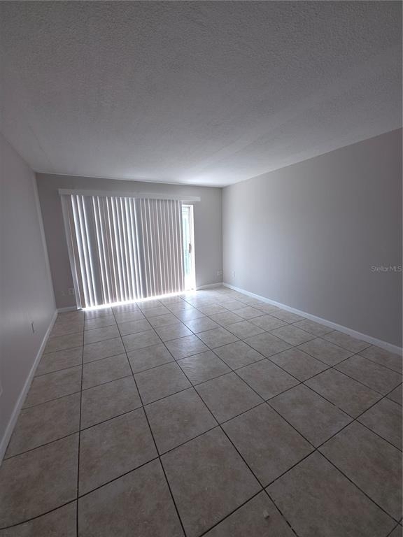 921 W Oak Ridge Road - Photo 5
