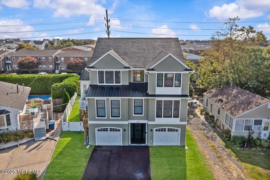 1608 East Street - Photo 2