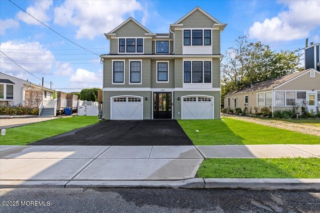 1608 East Street - Photo 1