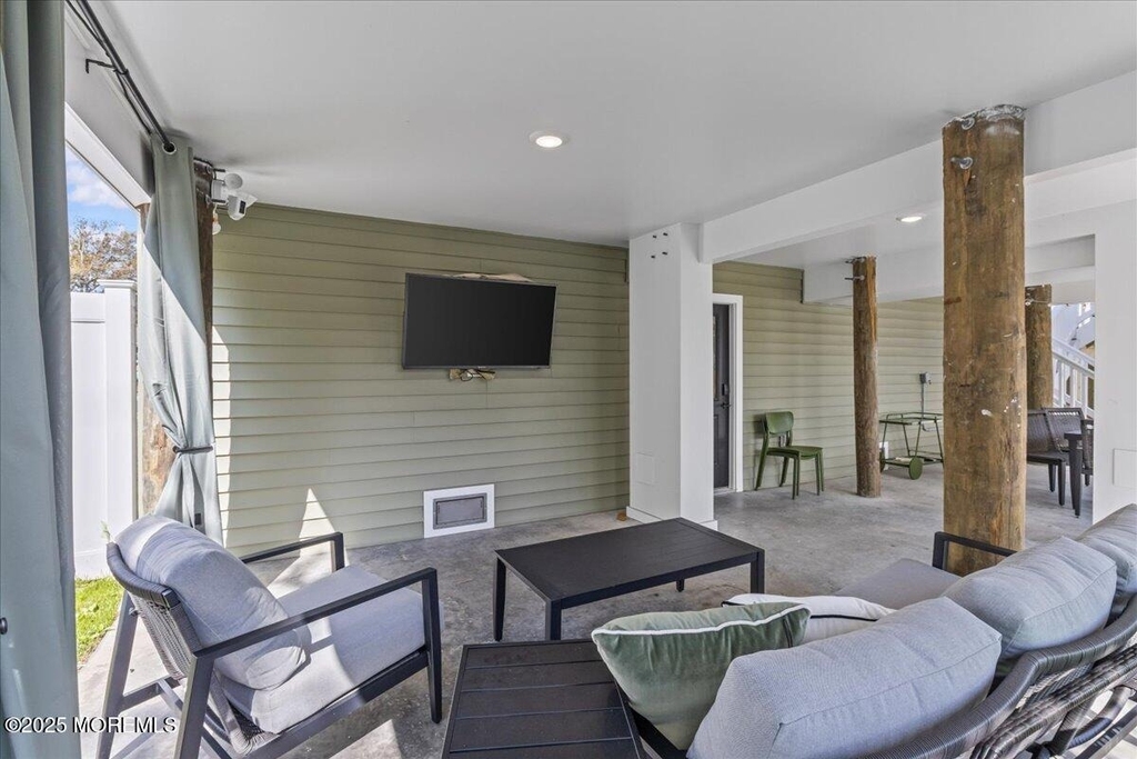 1608 East Street - Photo 9