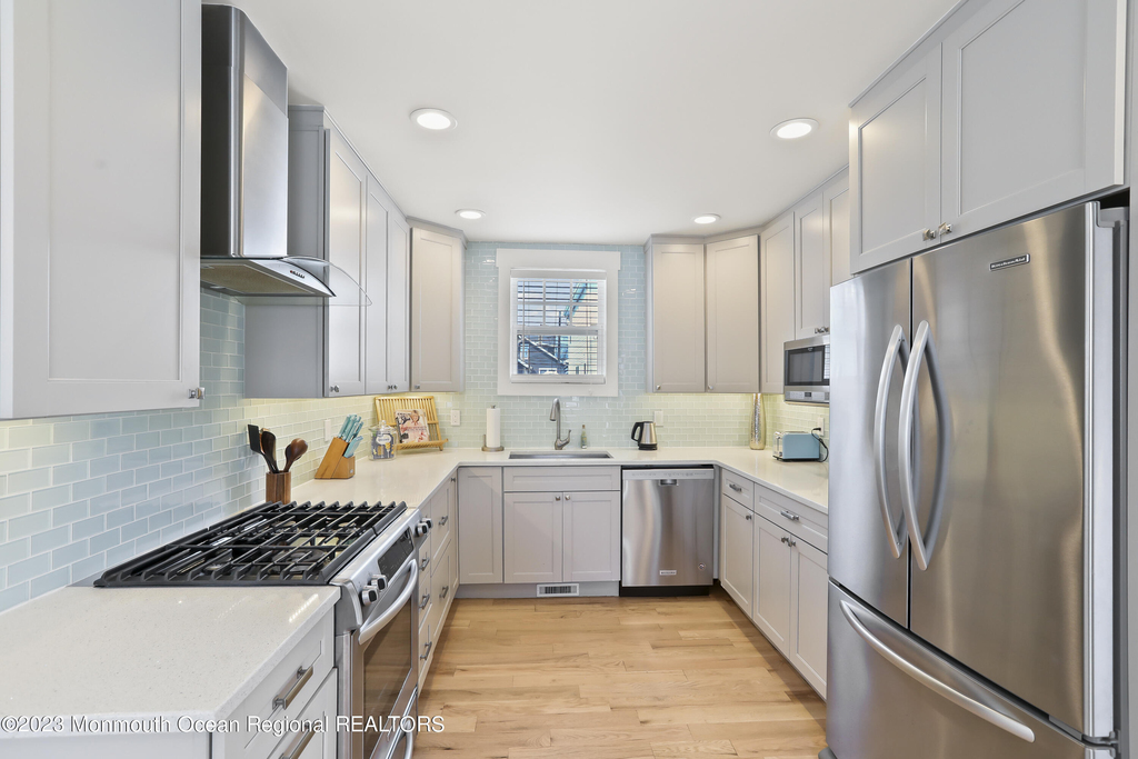 316 Park Place Avenue - Photo 11