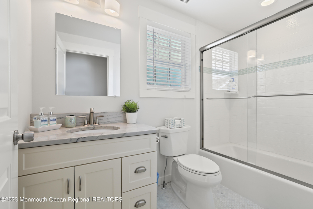 316 Park Place Avenue - Photo 19