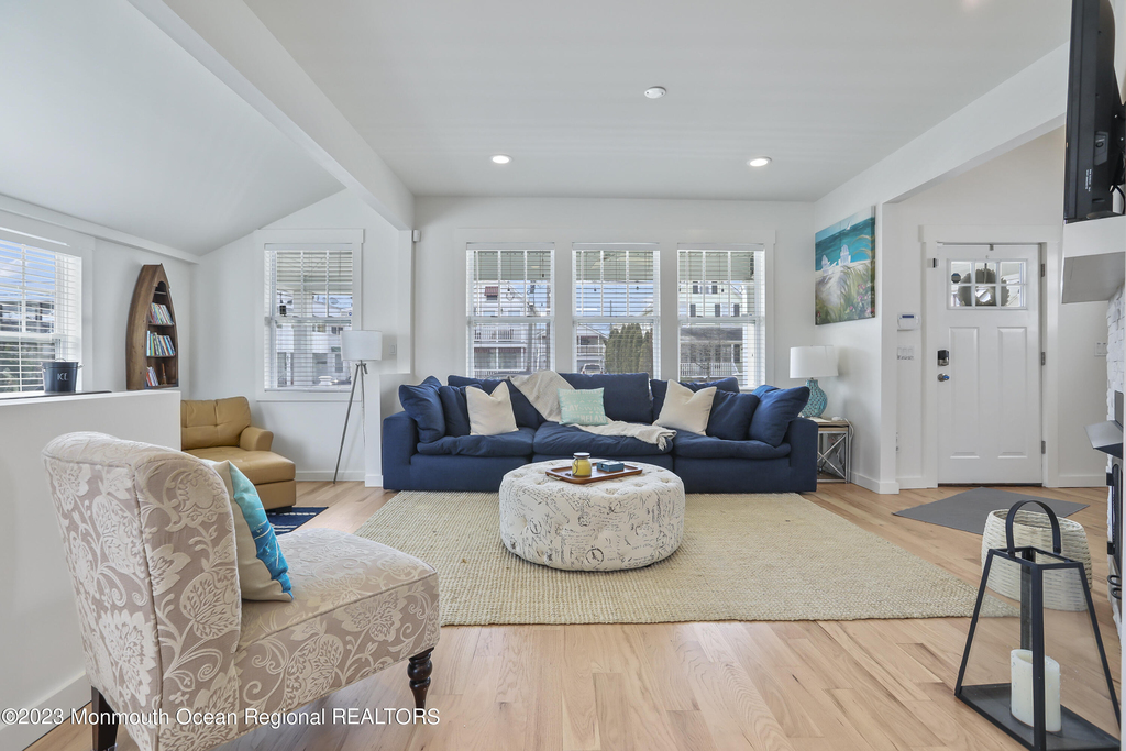 316 Park Place Avenue - Photo 5