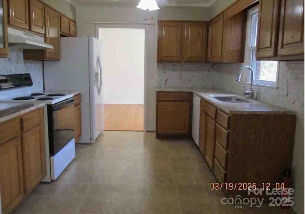 200 Daniel Drive - Photo 9