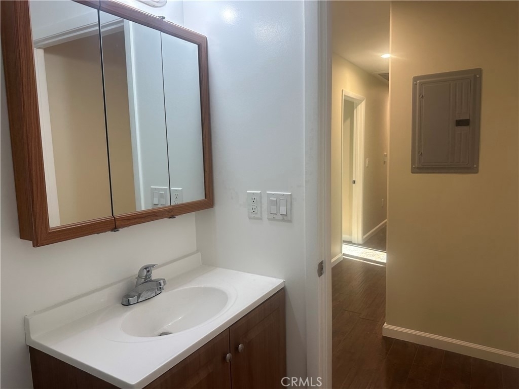 14233 Tiara Street - Photo 18