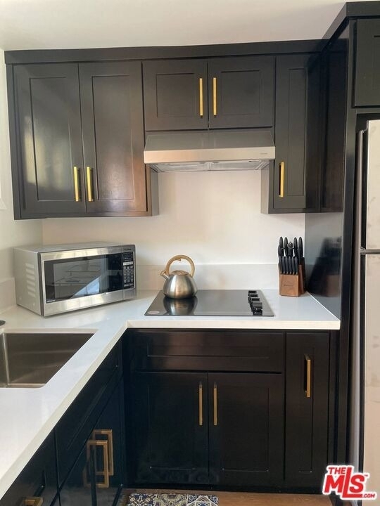 4313 1/2 W 59th Street - Photo 4