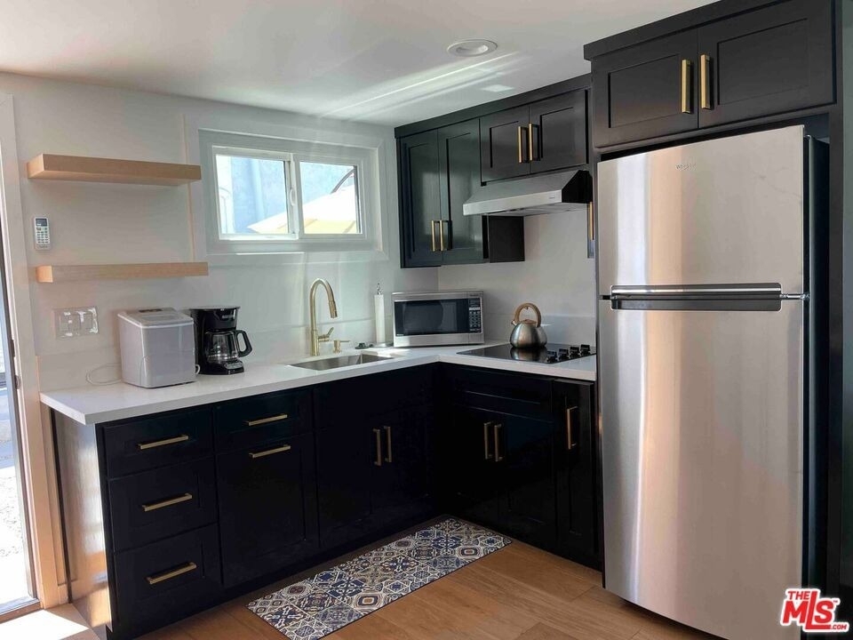 4313 1/2 W 59th Street - Photo 3