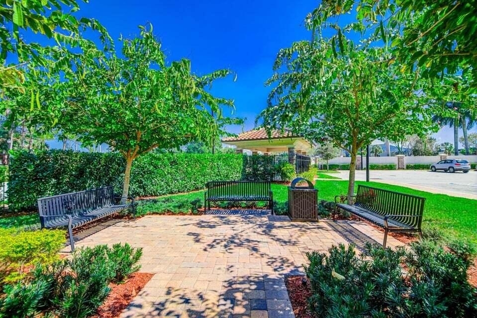 151 Sword Fern Place - Photo 5