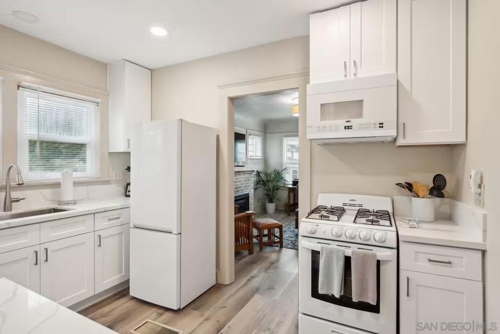 2147 Guizot - Photo 7
