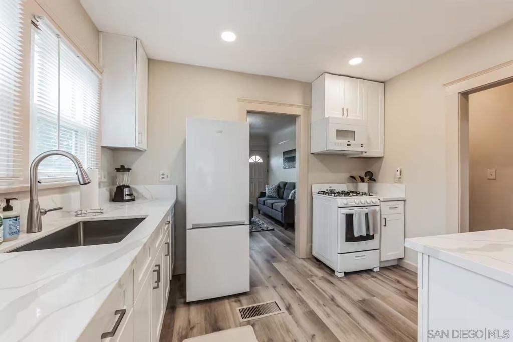 2147 Guizot - Photo 6