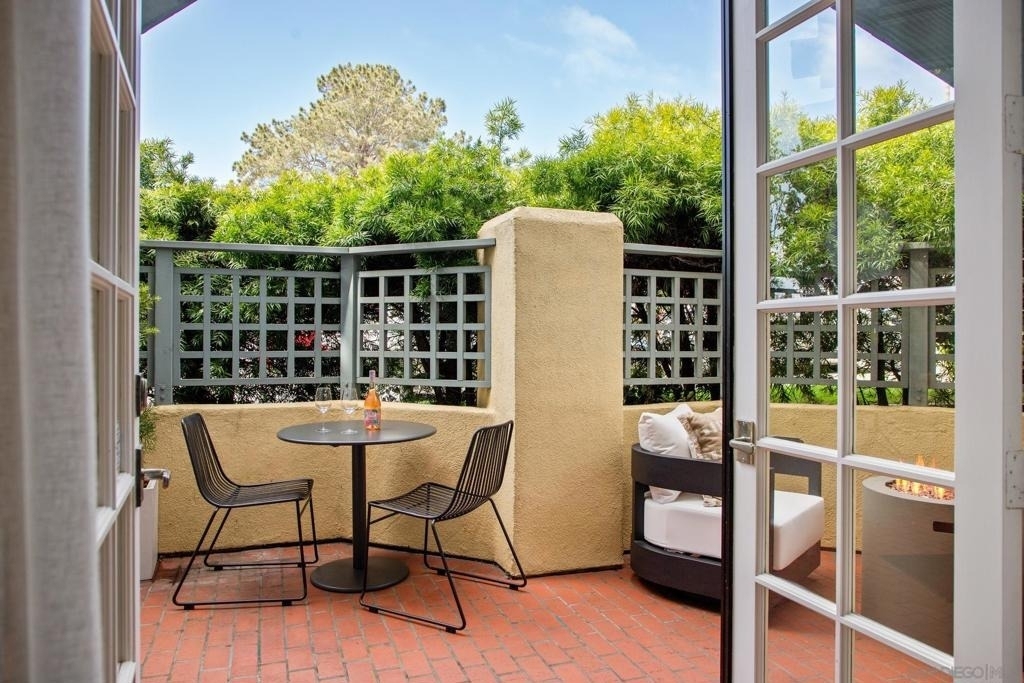 7729 Ivanhoe Avenue - Photo 9