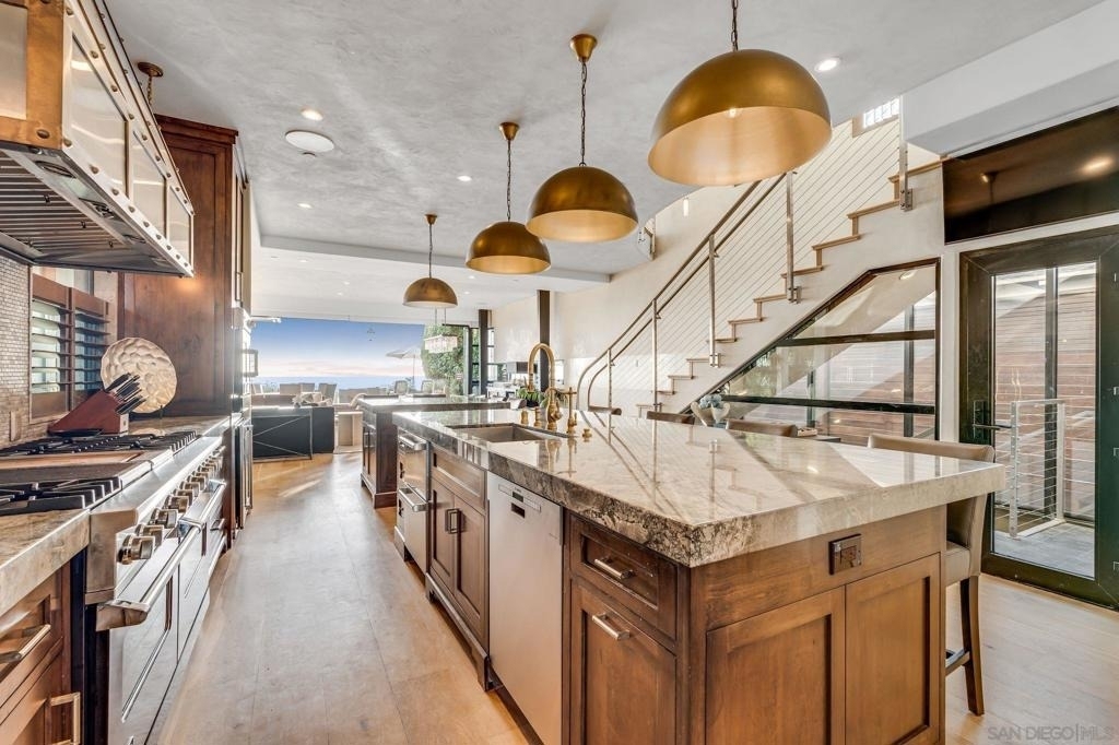 282 Neptune Avenue - Photo 15