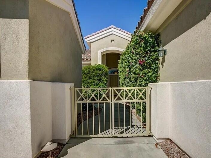 35875 Donny Circle - Photo 2