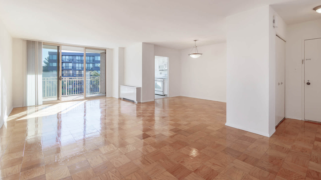 3003 Van Ness St. Nw - Photo 2