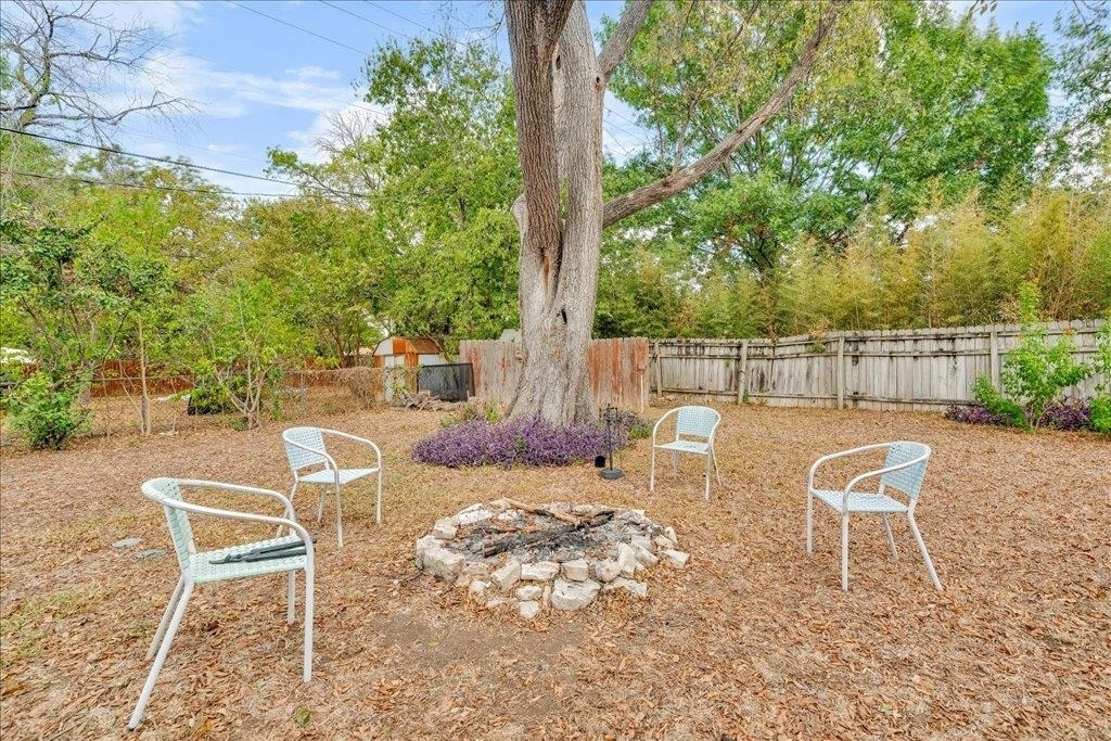8001 Briarwood Ln - Photo 23
