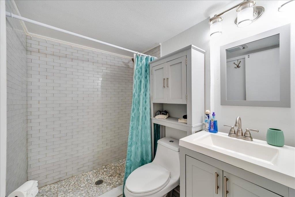8001 Briarwood Ln - Photo 13