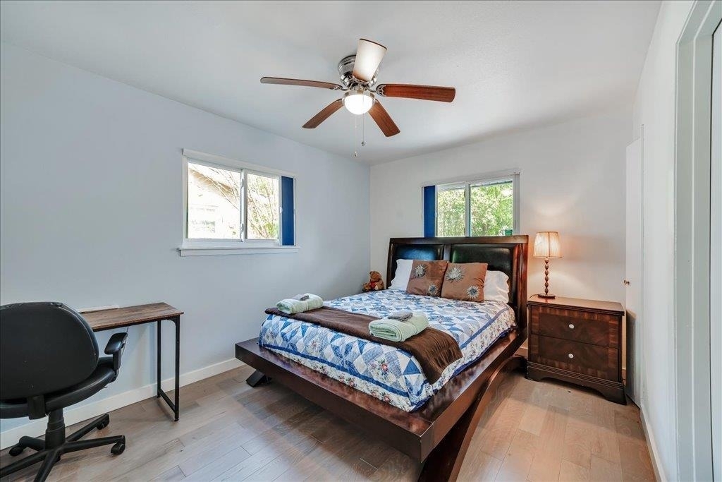 8001 Briarwood Ln - Photo 2