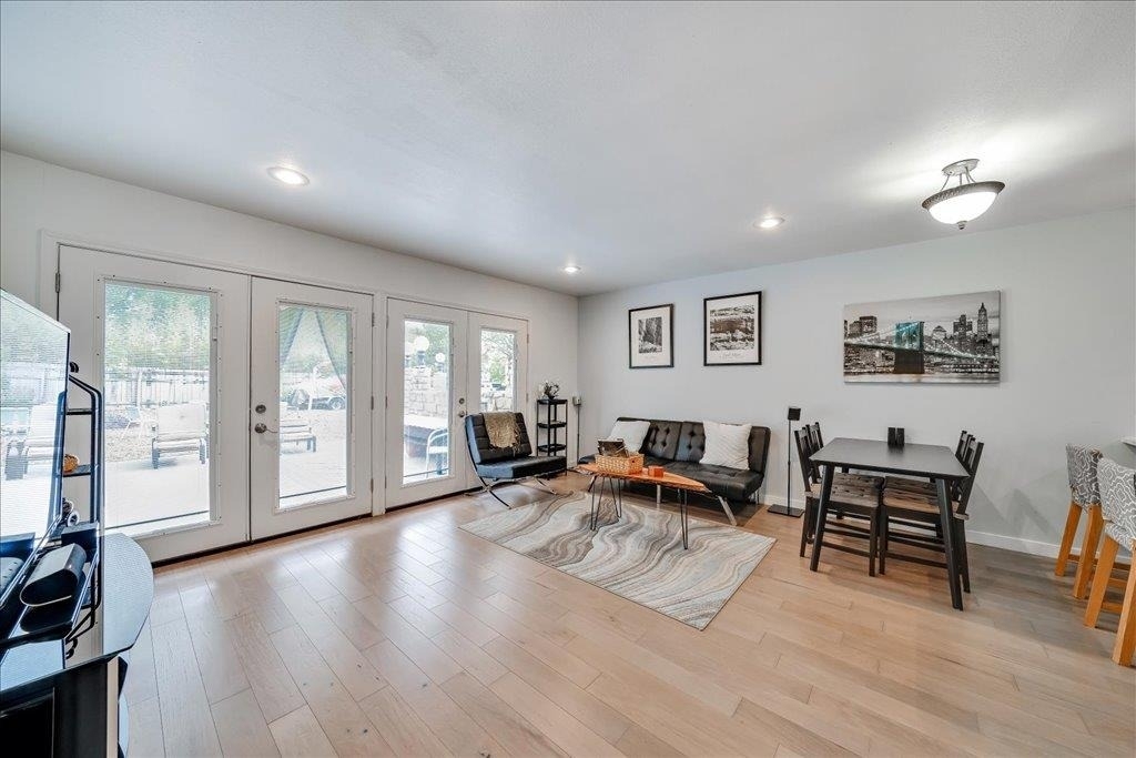 8001 Briarwood Ln - Photo 7