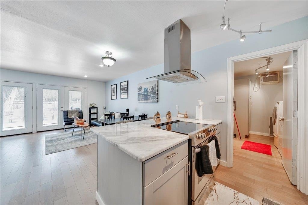 8001 Briarwood Ln - Photo 10