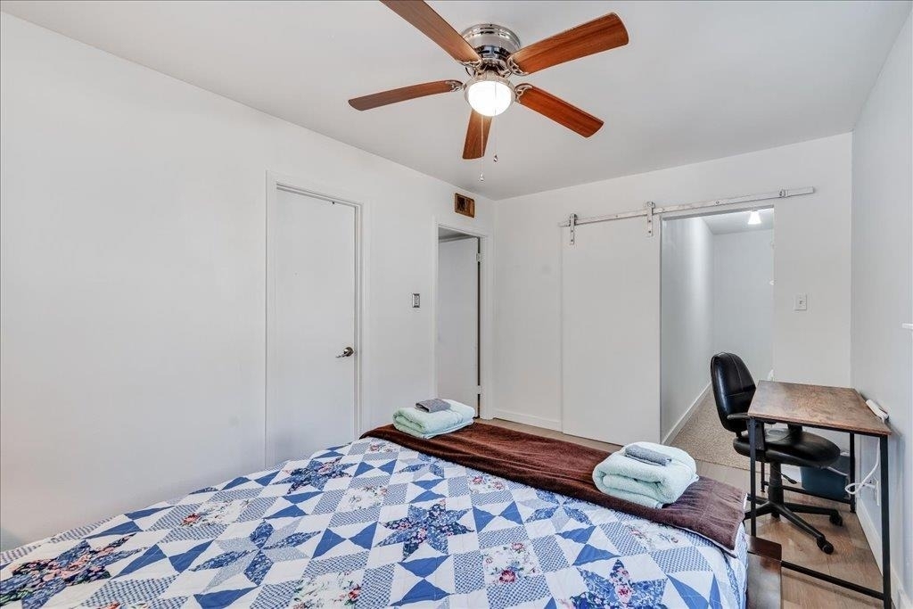 8001 Briarwood Ln - Photo 15