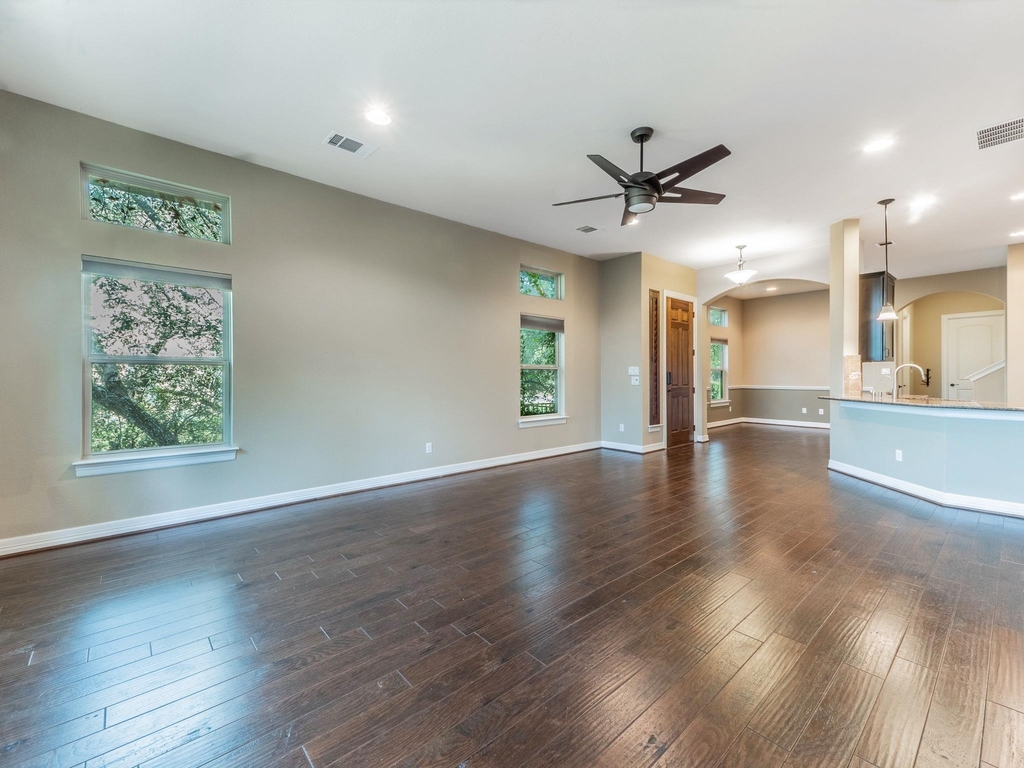 826 San Remo Blvd - Photo 2