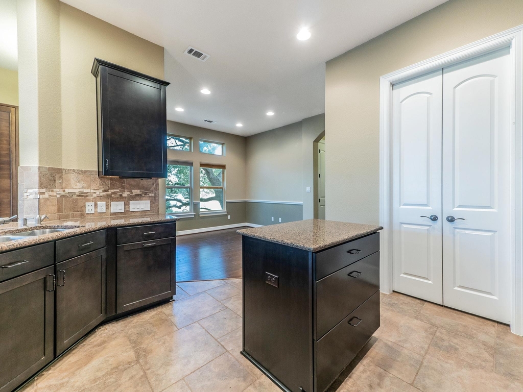 826 San Remo Blvd - Photo 5