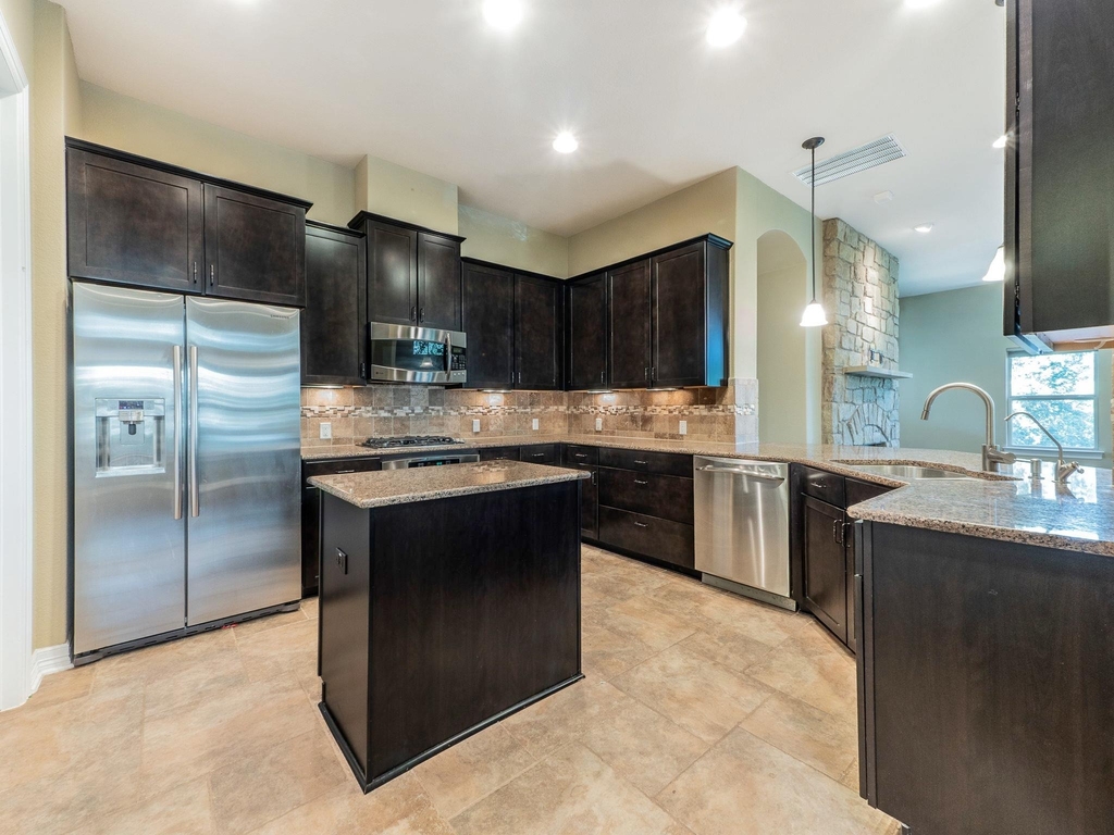 826 San Remo Blvd - Photo 4