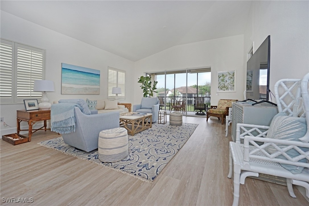 4740 Stratford Court - Photo 4