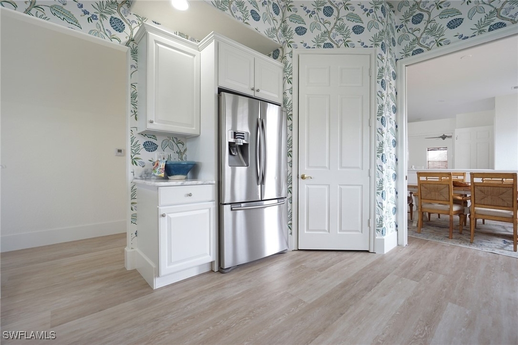 4740 Stratford Court - Photo 7