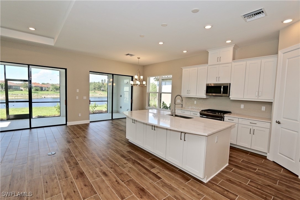 8437 Rosa Court - Photo 2