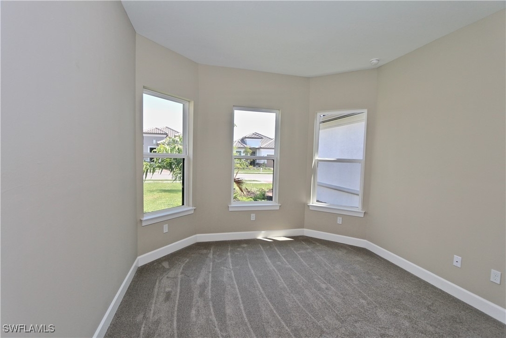 8437 Rosa Court - Photo 12
