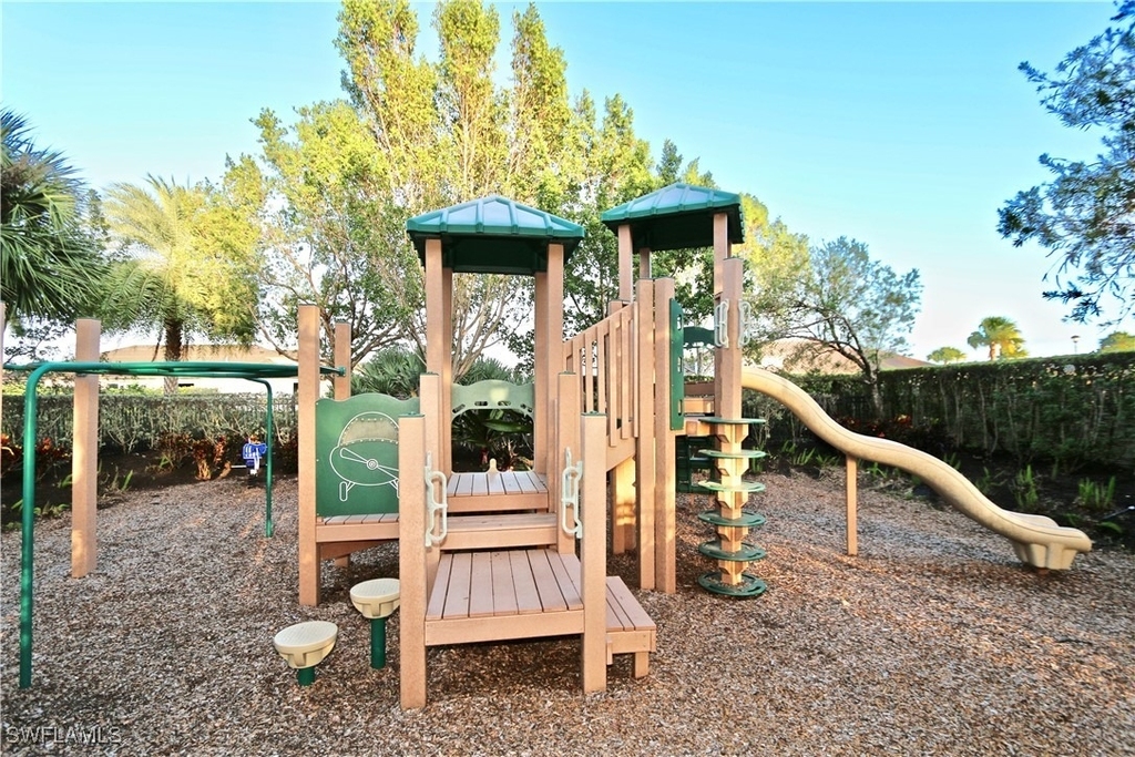 8437 Rosa Court - Photo 20