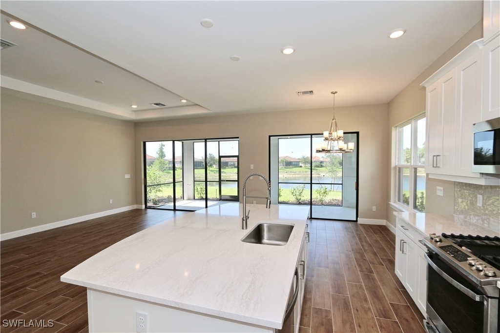 8437 Rosa Court - Photo 4