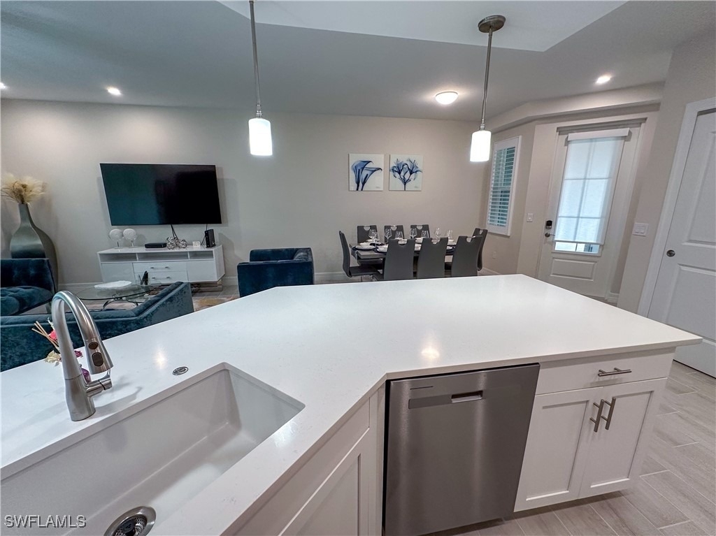 220 Indies Dr E - Photo 15
