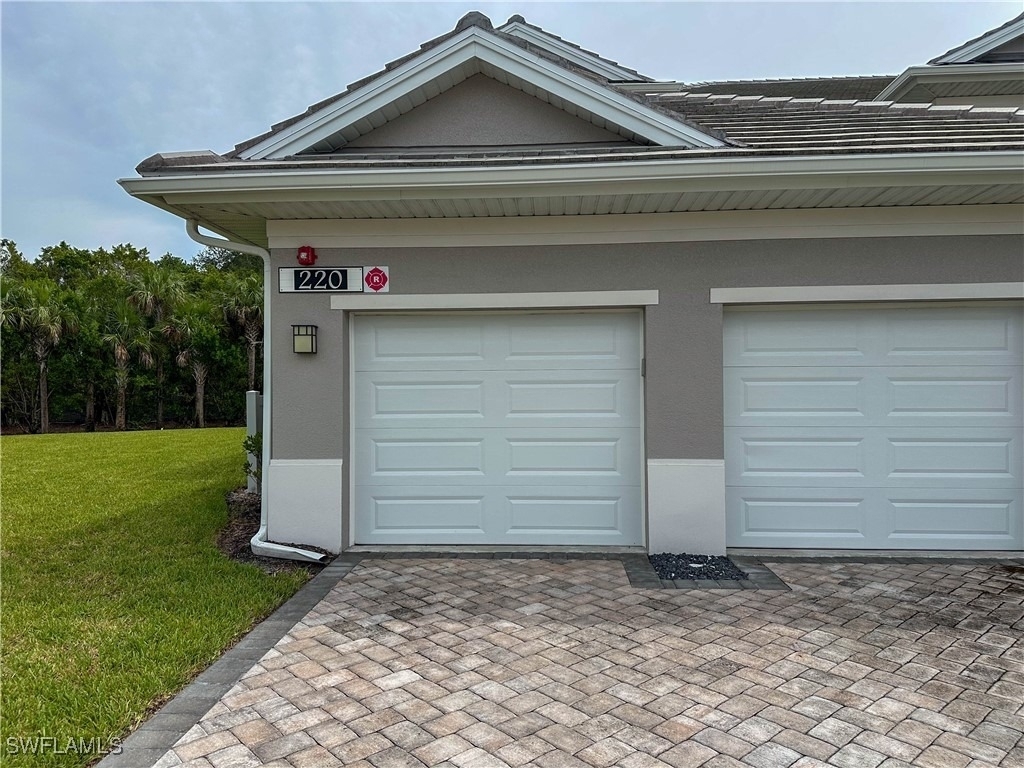 220 Indies Dr E - Photo 4