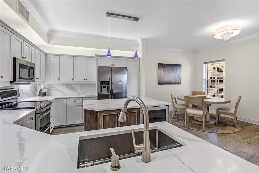 450 Bayfront Place - Photo 3