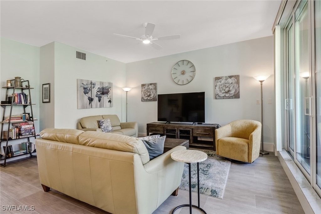 401 Bayfront Place - Photo 3