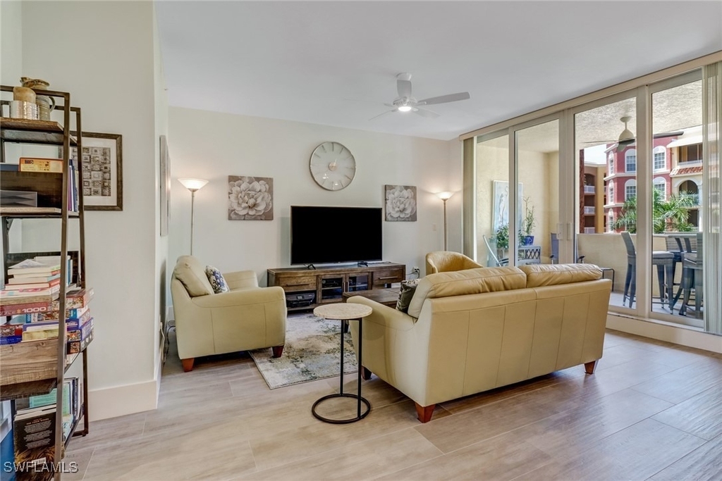 401 Bayfront Place - Photo 2