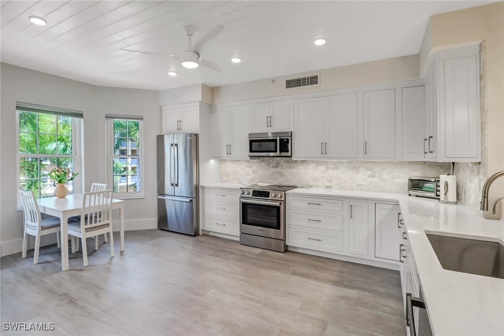 401 Bayfront Place - Photo 5