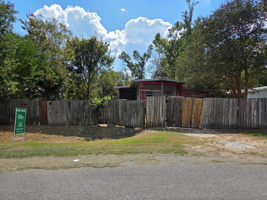 22884 Oakmont Drive - Photo 1