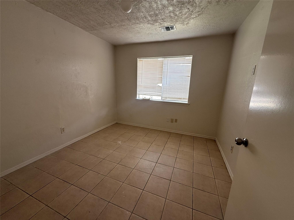 2114 W Greens Road - Photo 7