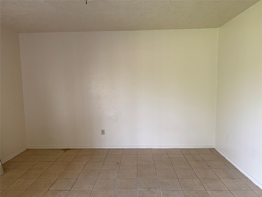 2114 W Greens Road - Photo 12