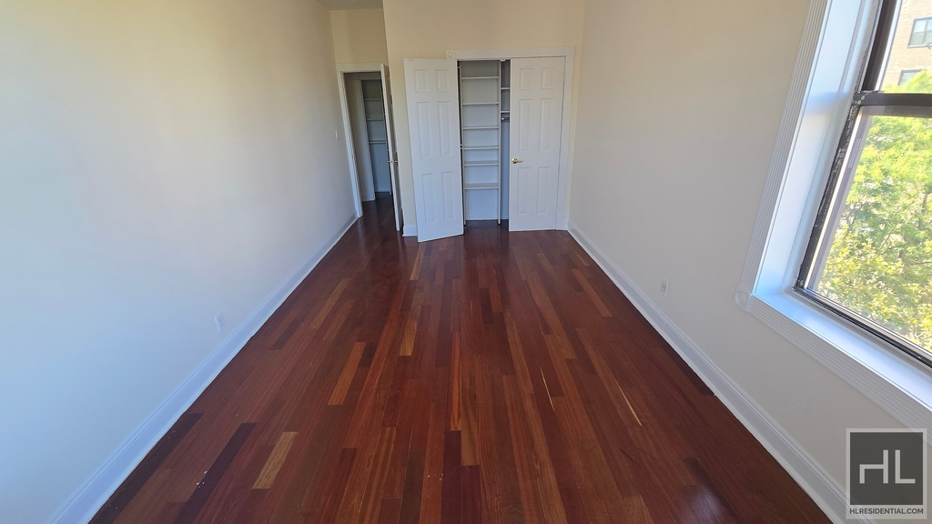Saint Nicholas Avenue - Photo 8