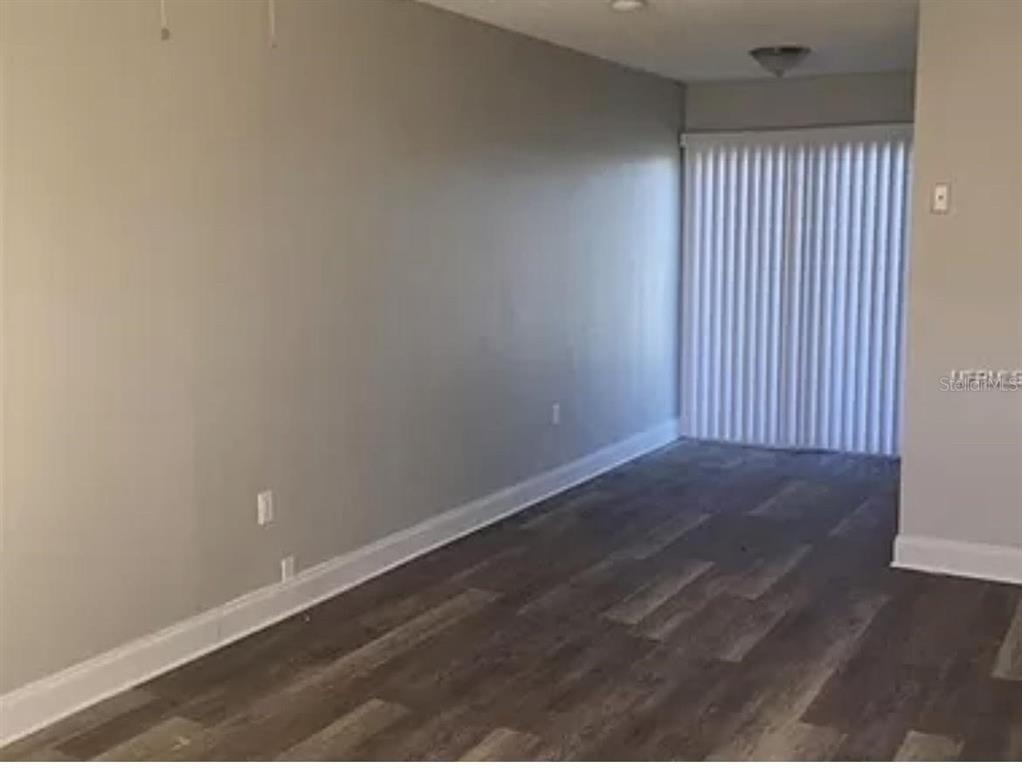 7413 Villas Oak Court - Photo 2