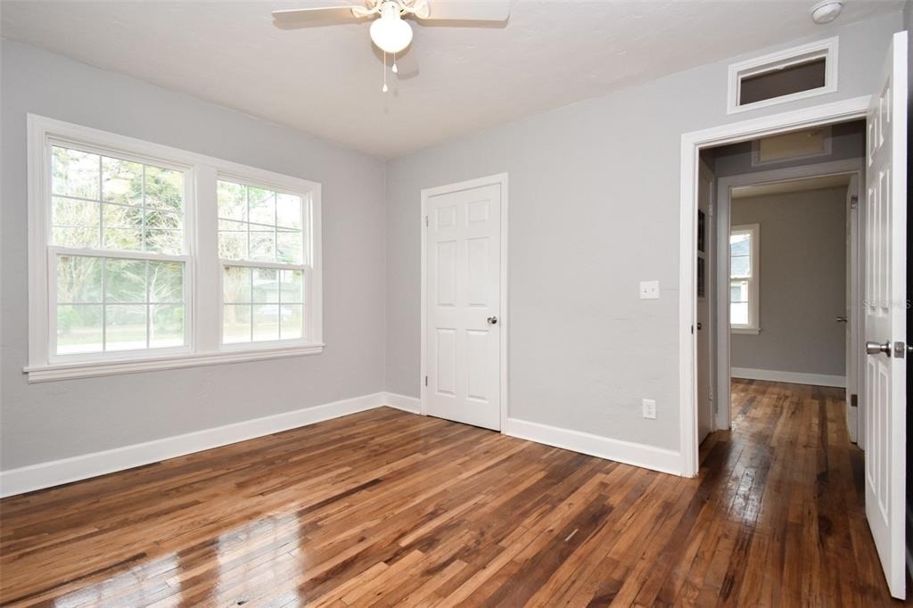 1028 Ne 3rd Avenue - Photo 7