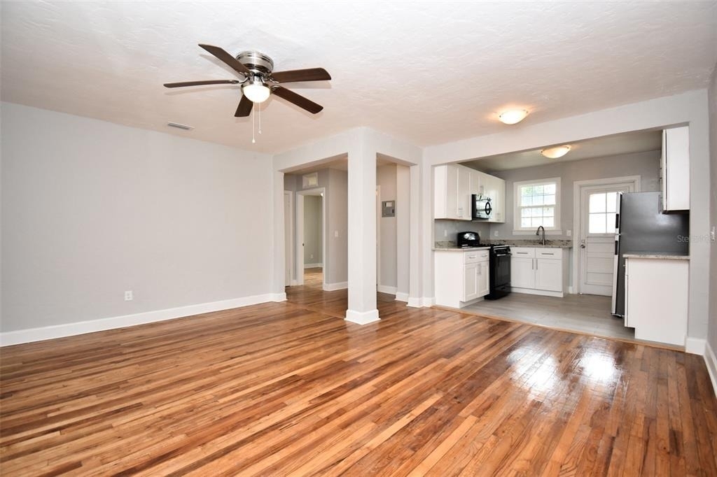 1028 Ne 3rd Avenue - Photo 1