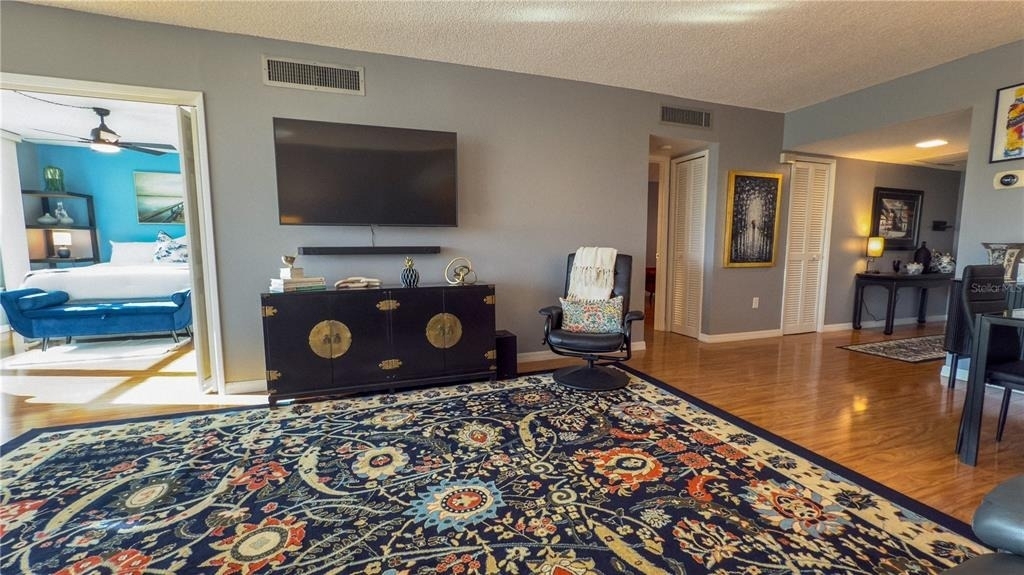 7461 W Country Club Drive N - Photo 4