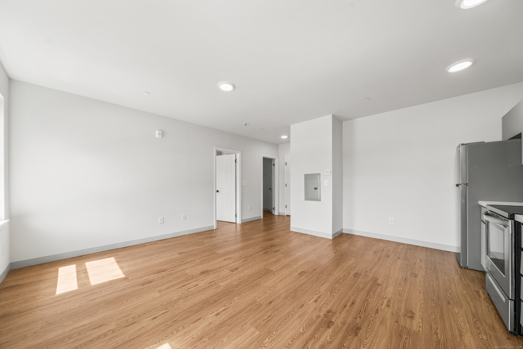 158 Main Street - Photo 7