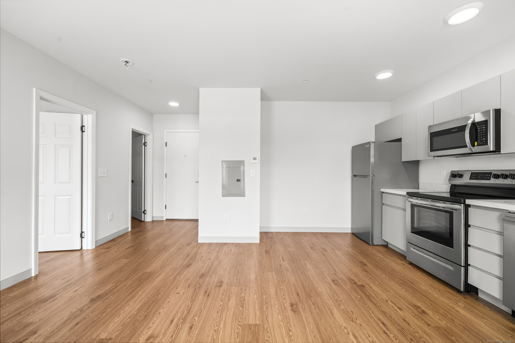 158 Main Street - Photo 8